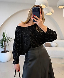 Taşlı kayık yaka bluz