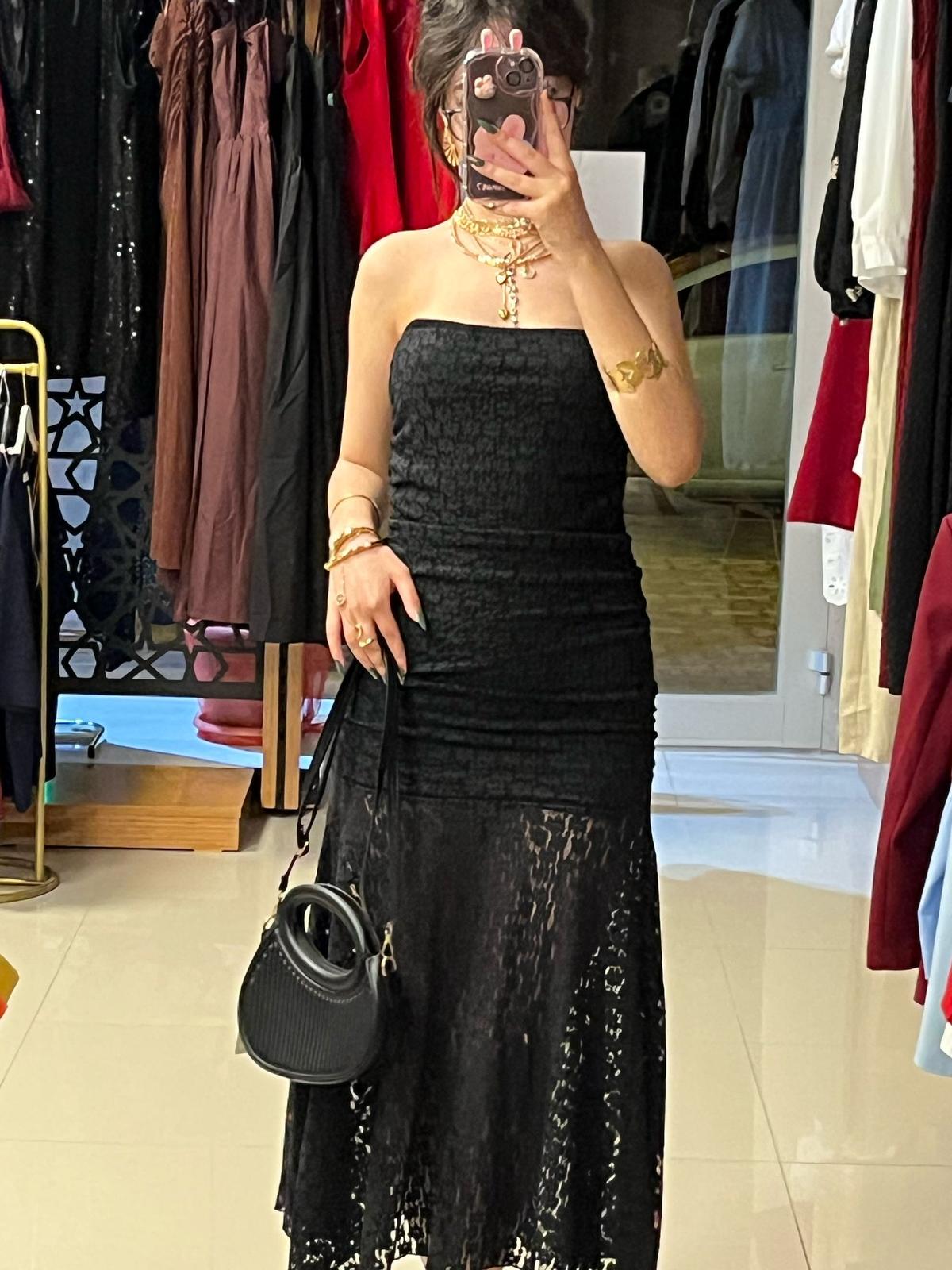 siyah güpürlü elbise